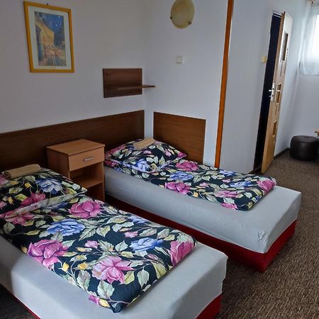 Motel Korona Замостя Екстер'єр фото